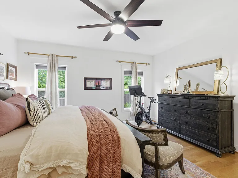 4010 Burrus St — Photo 18