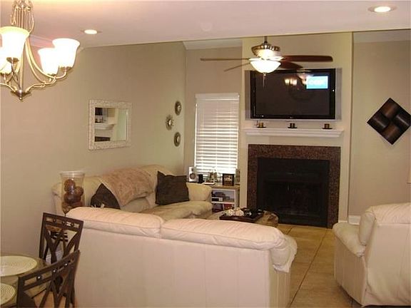 3rd image of 1500 W Esplanade Ave APT 5C