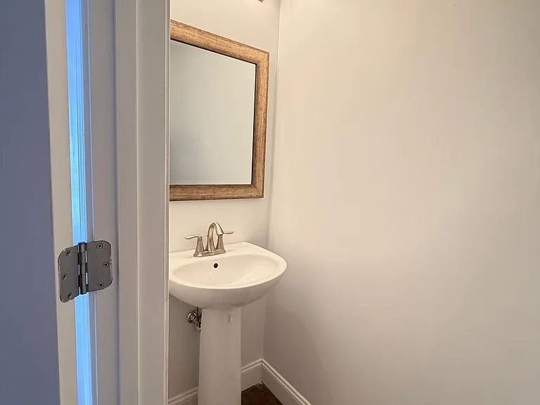 153 Greystone Cir — Photo 10
