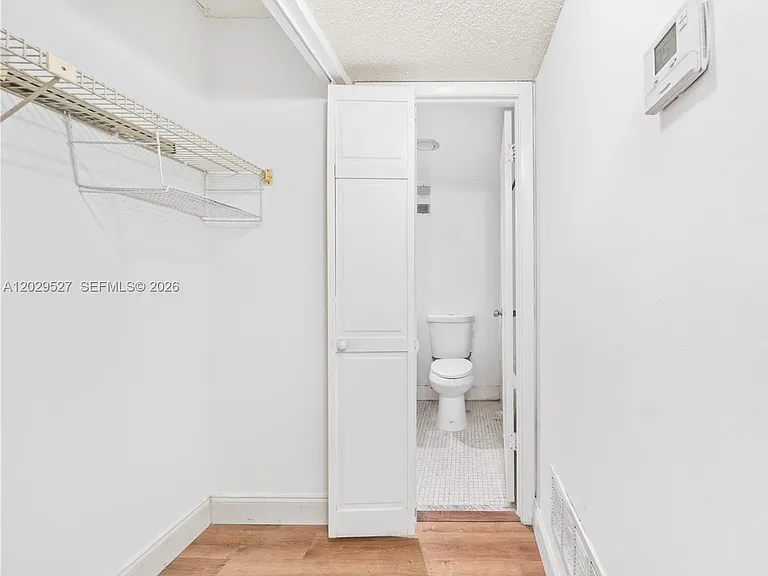 1300 NE Miami Gardens Dr #512E — Photo 17
