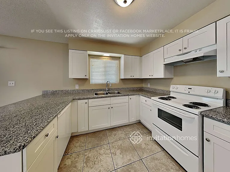 7140 W North Ln — Photo 8