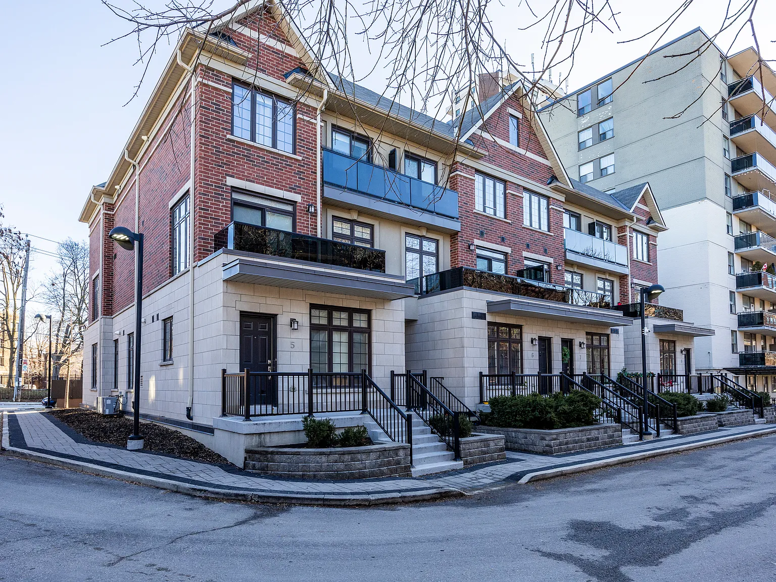 Cedarwood Townhomes — Photo 2