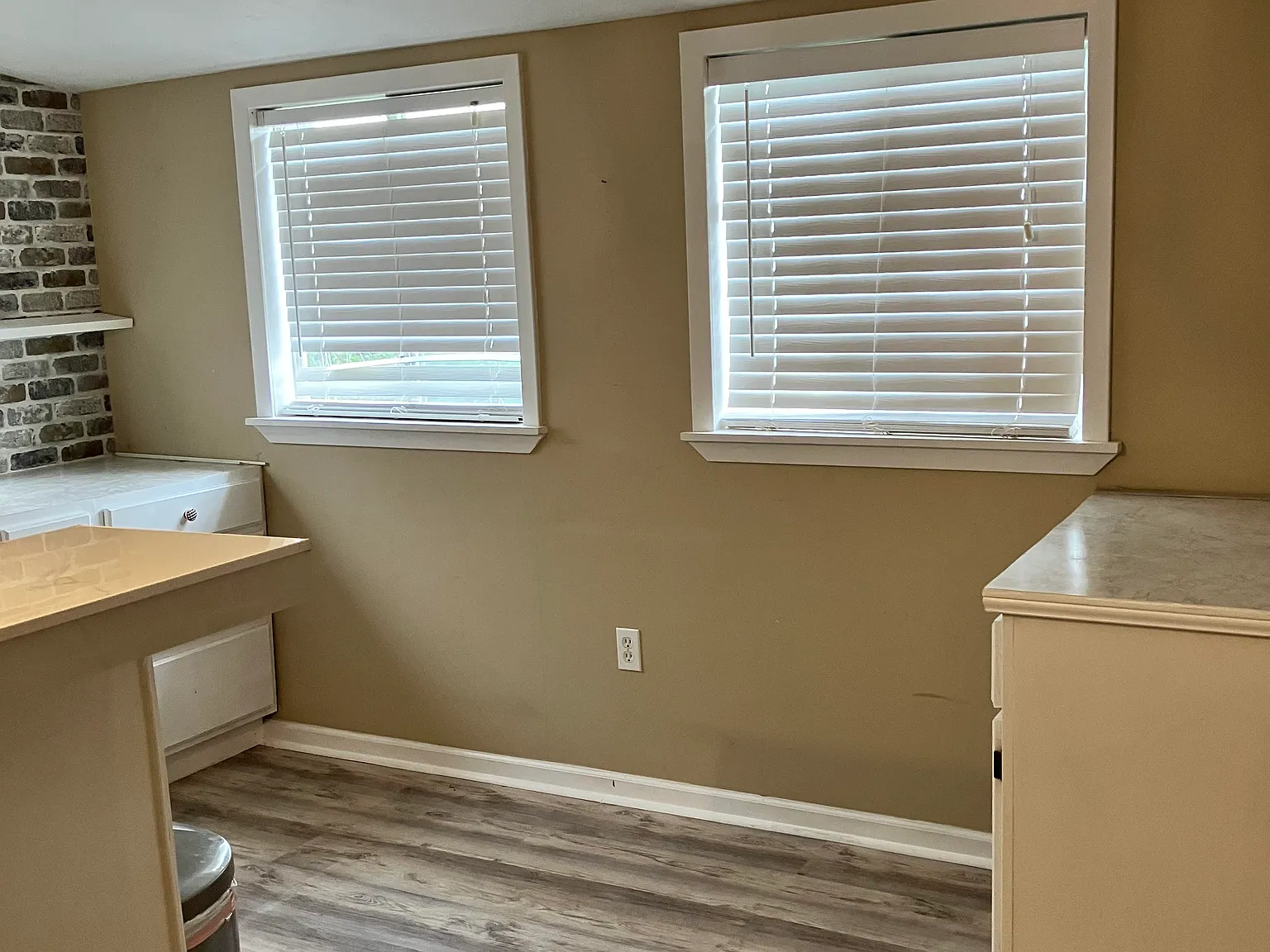 2 bed, 992 sqft, $1,500 — Photo 2