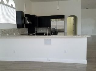 250 SW 125th Ave, Miami, FL 33184