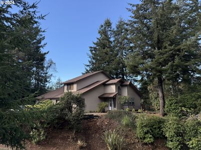 1735 Arch Ln, Brookings, OR, 97415