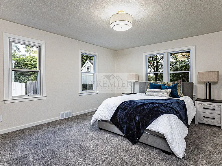 8340 Riggs St — Photo 11