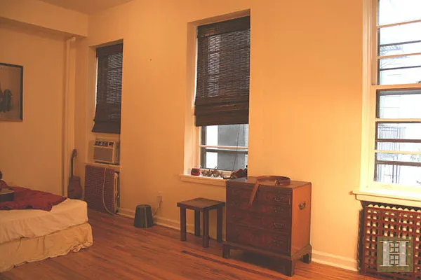 Rented by Halstead Real Estate | media 41