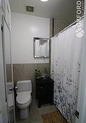 3rd image of 71 W 71st St APT 5