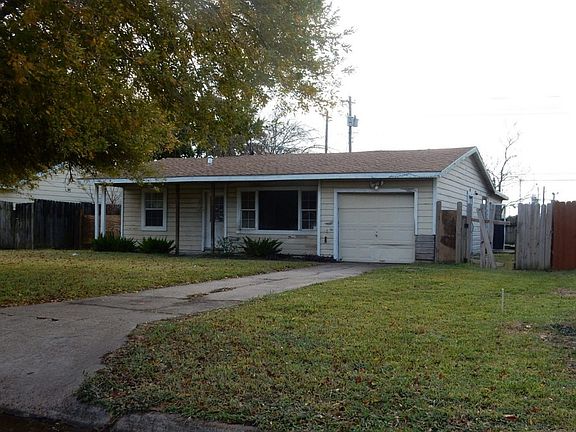 2nd image of 1725 Wayside Dr