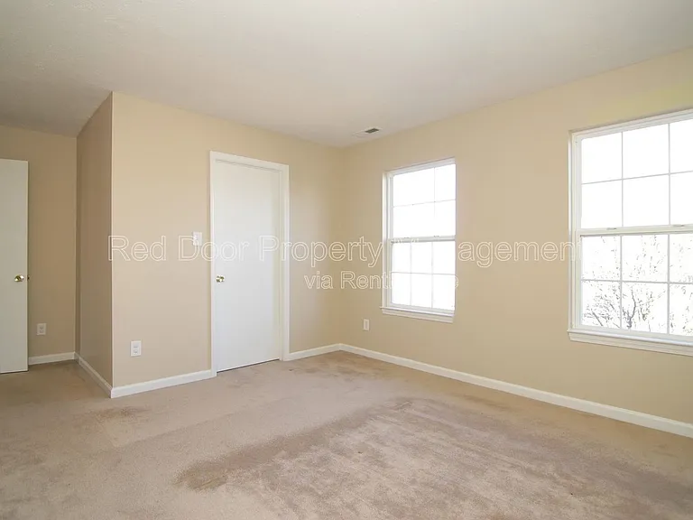 12419 Deerview Dr — Photo 17