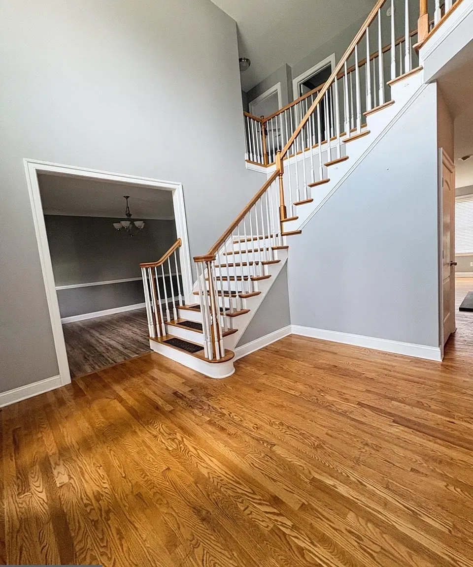 4 bed, 2.5 bath, 3100 sqft, $3,000 — Photo 1