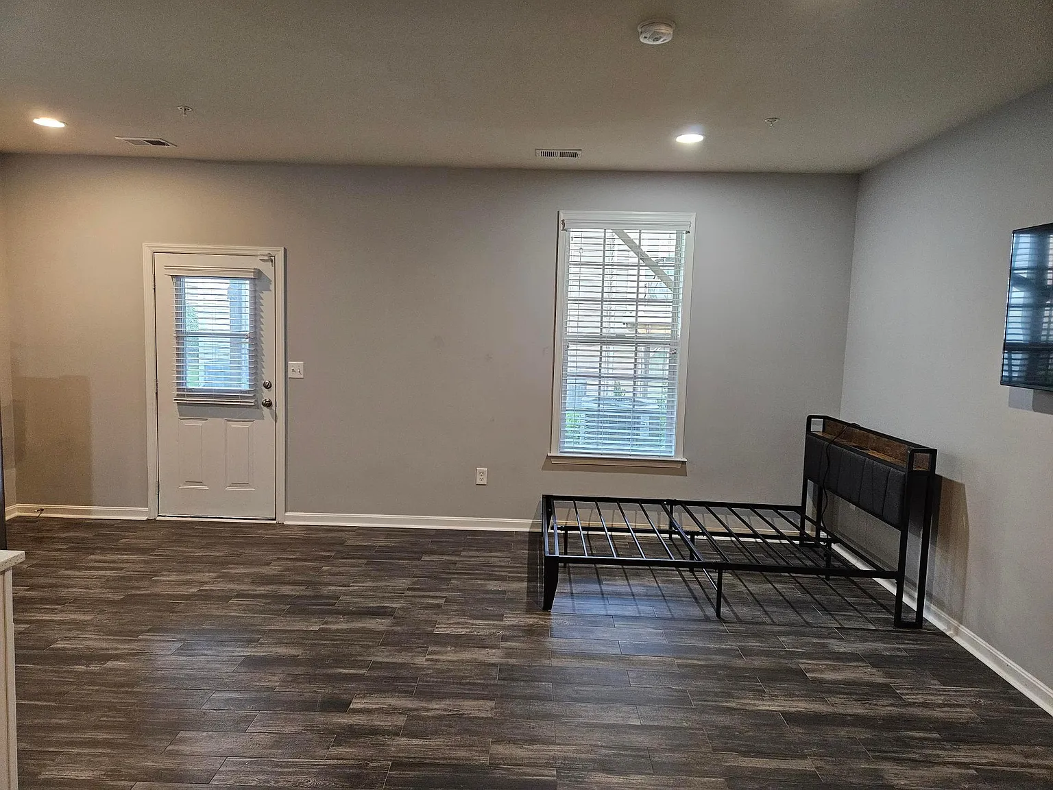 4805 Six Forks Dr — Photo 3