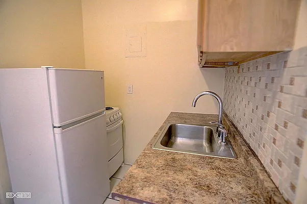 Rented by Citi Habitats | media 11