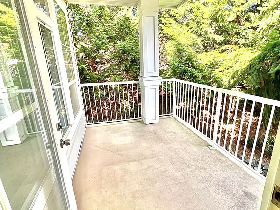 Large, covered end unit patio