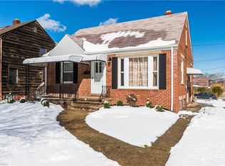 7404 Meadowbrook Ave, Brooklyn, OH 44144