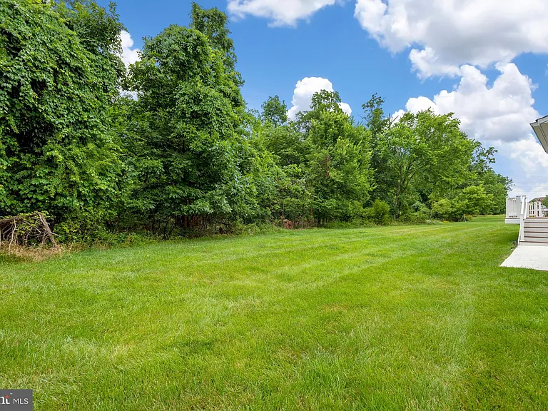23353 Lennoxville Way — Photo 34