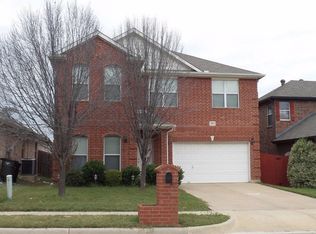 3813 Sapphire St, Fort Worth, TX 76244