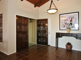 9 Hillcrest Ct, Oakland, CA 94619