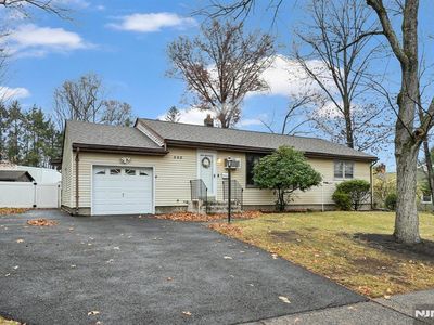235 Shaw Pl, Park Ridge, NJ, 07656