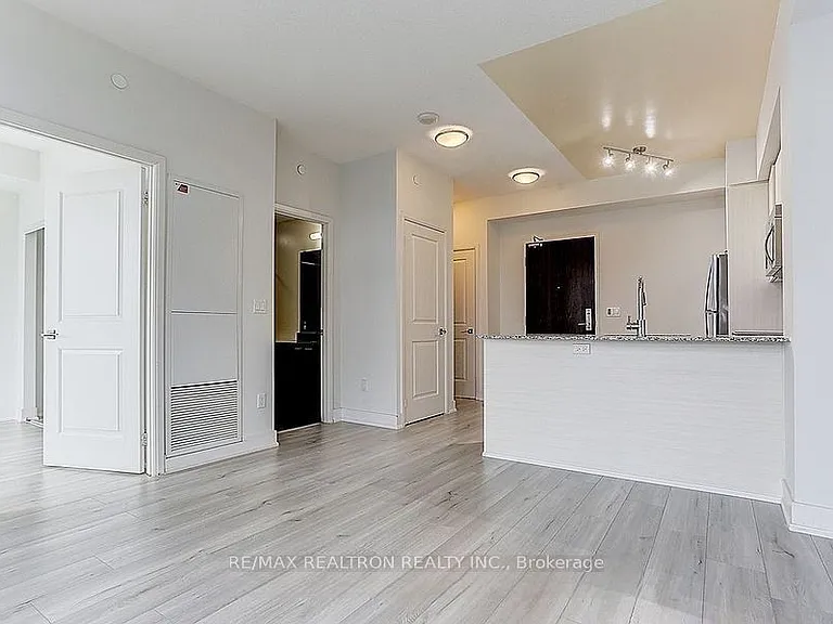 88 Sheppard Ave E #2405 — Photo 18