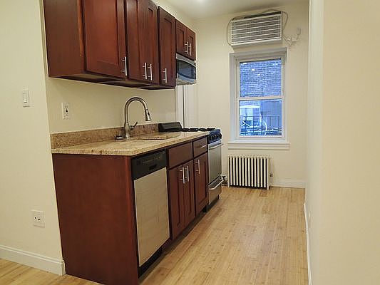 2nd image of 1162 1st Ave #South5