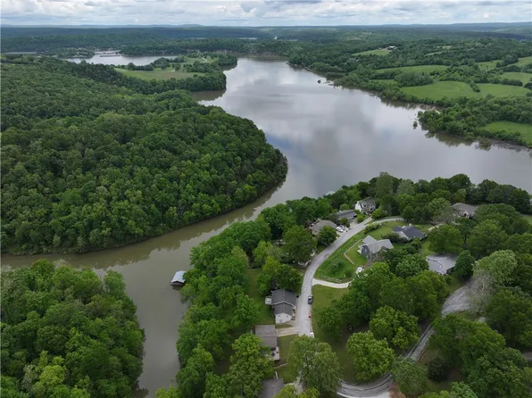 22058 Dogwood Cir, Springdale, AR 72764