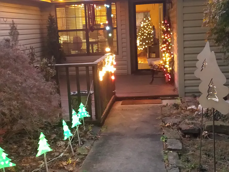Picture of front of house during holidays