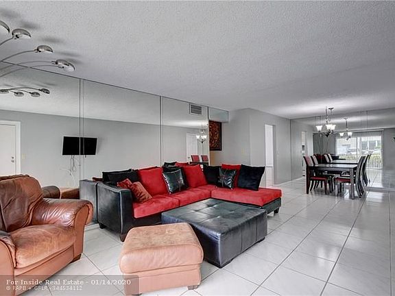 2nd image of 6395 Bay Club Dr
