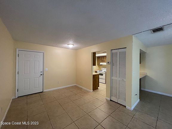 3rd image of 1432 Croftwood Dr Unit 0