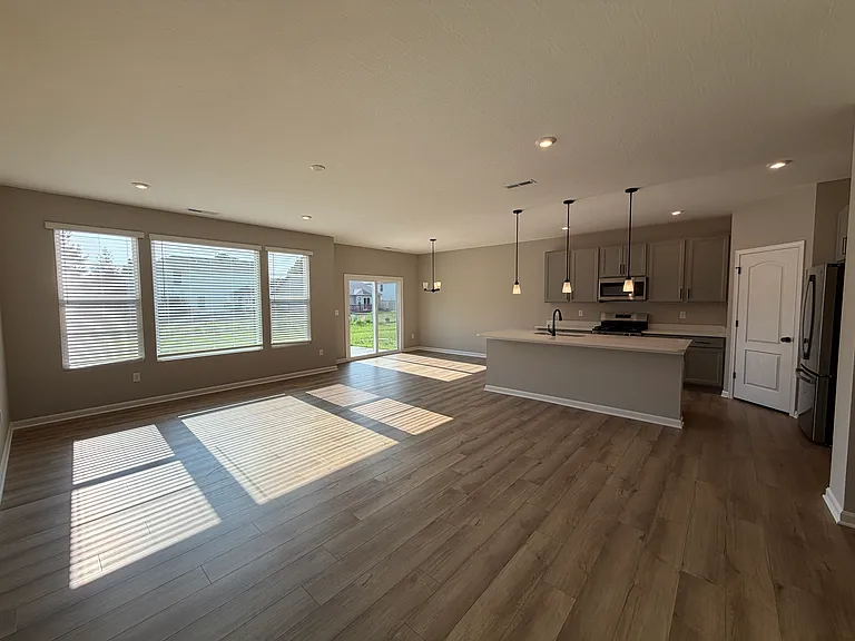 7150 Maidstone Cv — Photo 4