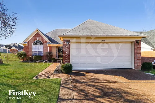 1523 Beringer Dr Photo 1