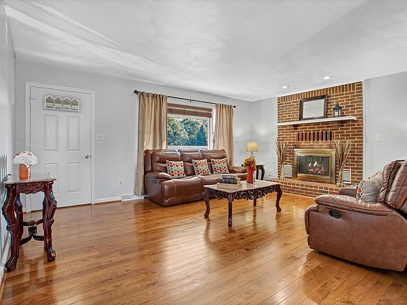 5th image of 3038 Belle Ave NE