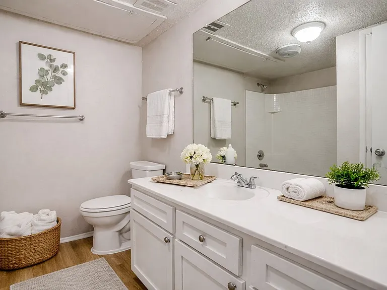 105 SE Gardens Blvd #112 — Photo 23