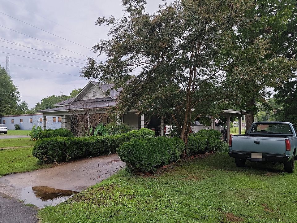 2nd image of 311 3rd St S