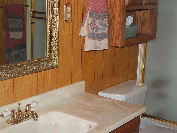 5th image of 438 Brookhurst Dr
