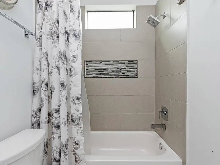 1814 Bingham St — Photo 41