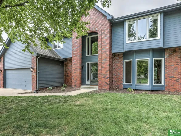 202 S 163rd St, Omaha, NE 68118