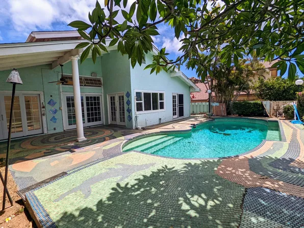 7773 Waikapu Loop, Honolulu, HI 96825