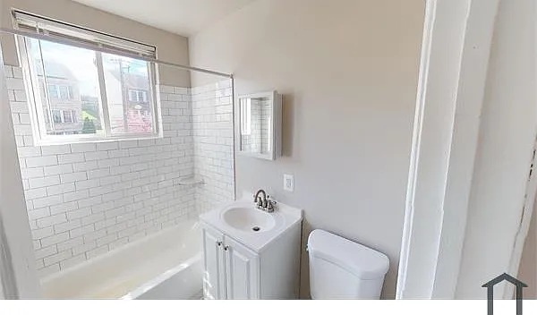 2 bed, $2,200 — Photo 2