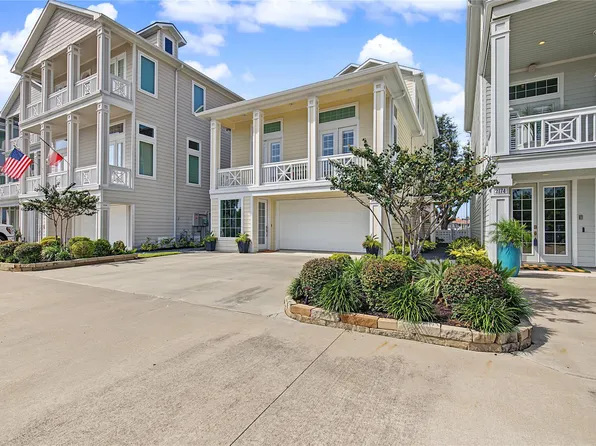 2172 Marina Way, Kemah, TX 77565