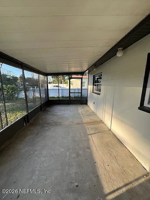2 bed, 1.0 bath, 1253 sqft, $1,890 — Photo 3