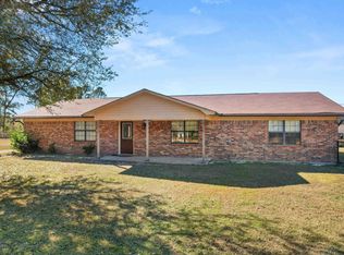 1069 Lilac Ln, Gilmer, TX 75645
