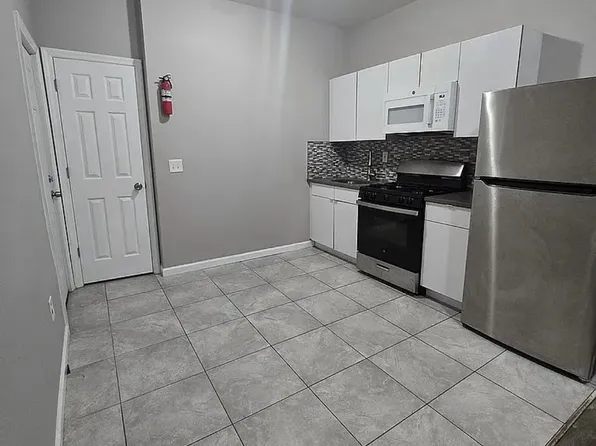 298 Halsted St #101, East Orange, NJ 07018