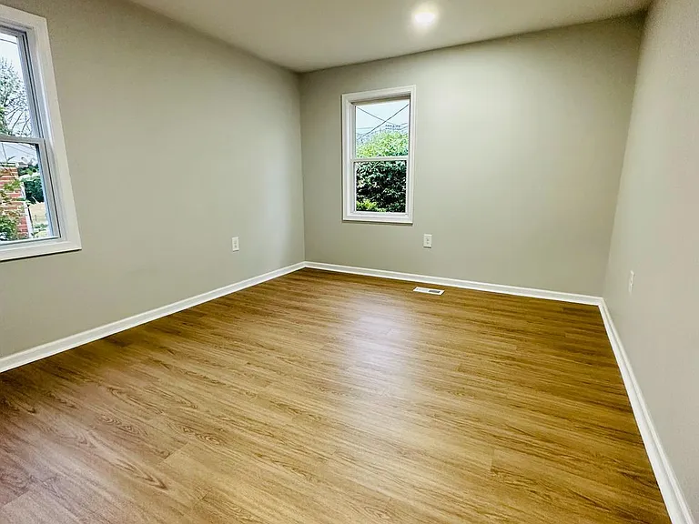 5906 Leewood Ave — Photo 12