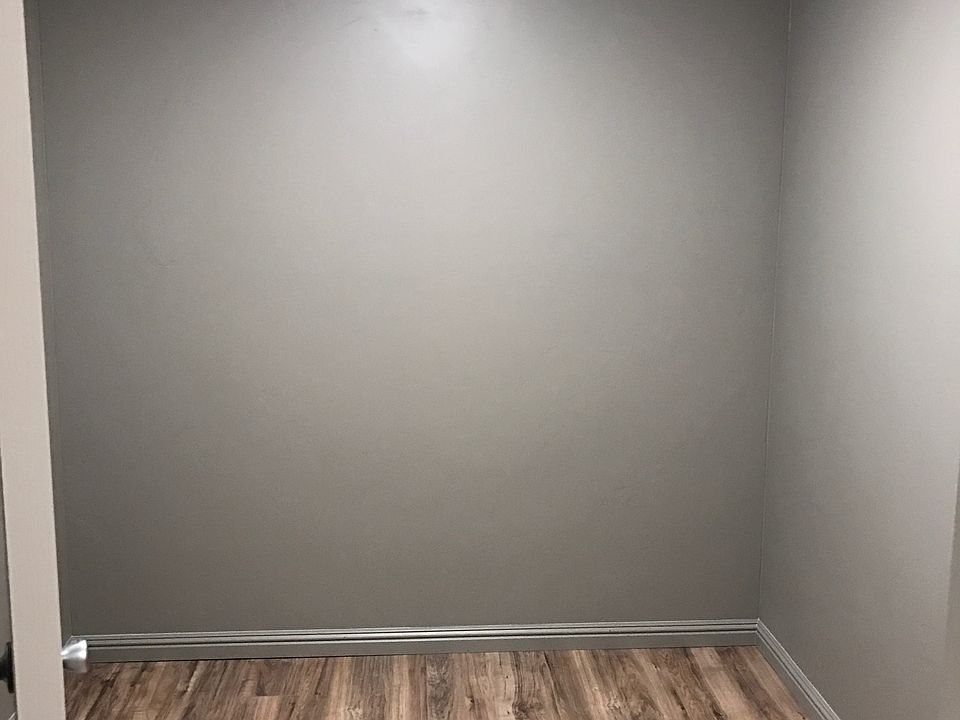Walk in closer