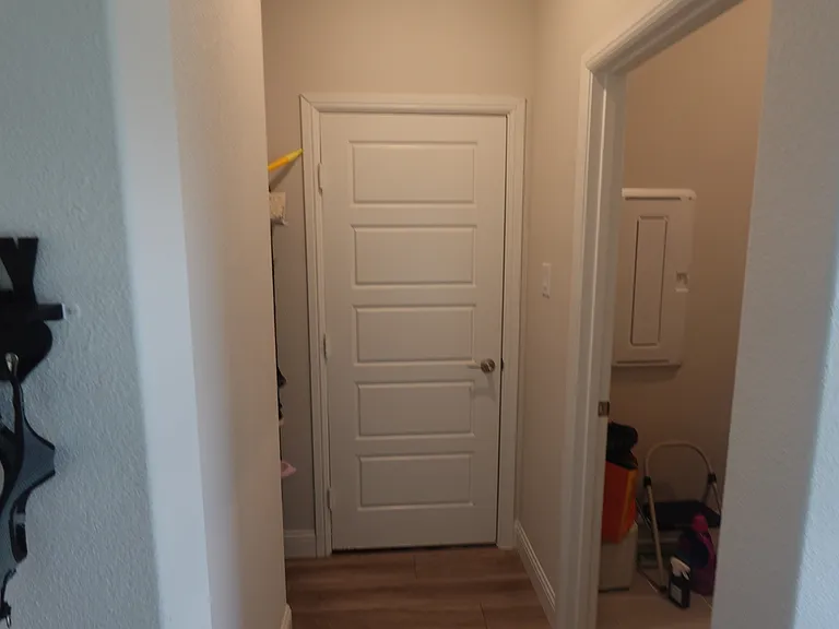 223 Fairmont Dr — Photo 3