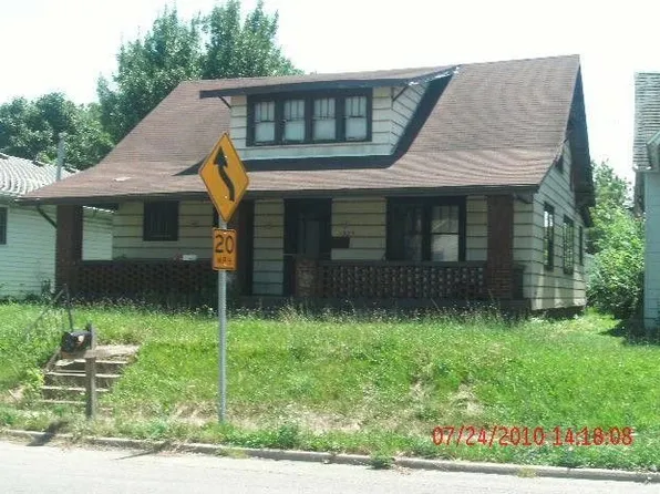1323 E Jackson St, Muncie, IN 47305