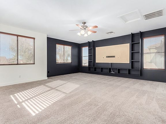 4th image of 30519 N Gunderson Dr