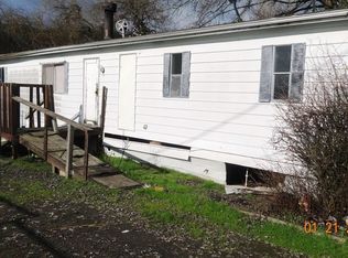 3724 Joseph St, Roseburg, OR 97470