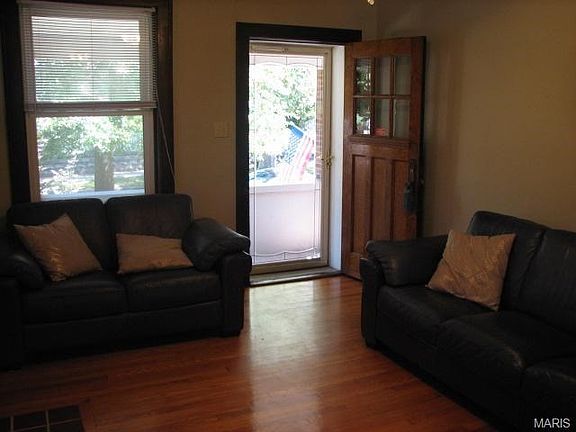 3rd image of 6015 Dewey Ave